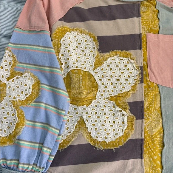 Oli & Hali Patchwork Daisy Pullover Top JT0168 - Boho Mixed Media Pastel S - Picture 5 of 6